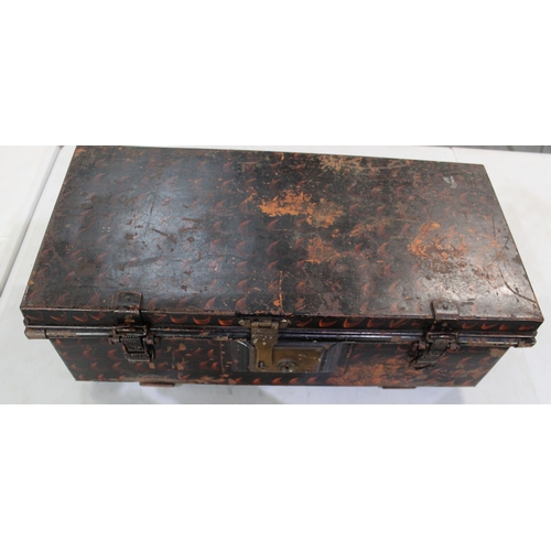 774A - Military Officers travelling case with double carrying handles, brass lock with makers RD582767P.Pat... 