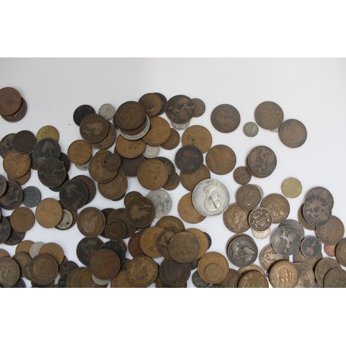 767 - Collection of copper and cupro nickel GB and world coinage with some C18th examples together with a ... 