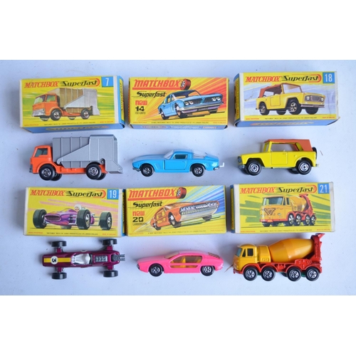 922 - Twelve vintage boxed Matchbox Superfast diecast model vehicles, all models in at least near mint con... 