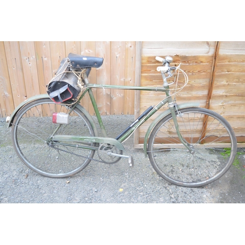 653 - Vintage Hercules Balmoral Gents bicycle, 3 speed Sturmey Archer hub gear