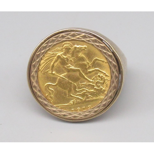 847 - Geo.V 1913 half sovereign set in 9ct yellow gold mount, stamped 375, 9.2g