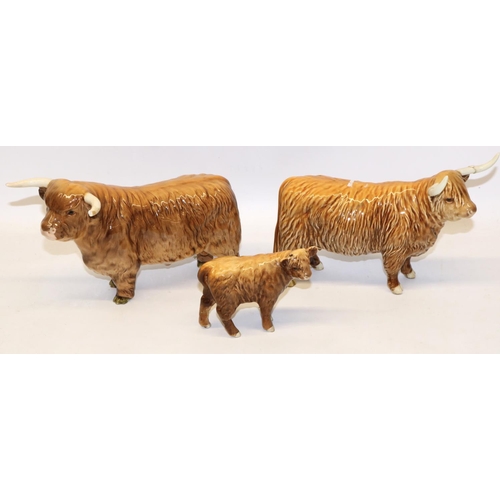 236 - Beswick Highland Cattle group, bull, cow and calf (bull and cow horns A/F) (3)