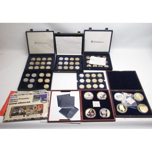 264 - Collection of Westminster and other full and part coin sets incl. Coloured Portrait collection, the ... 