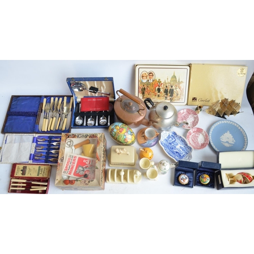 705 - Collection of tableware and other items to include EPNS cutlery, Wedgewood plates, Lurpak butter dis... 