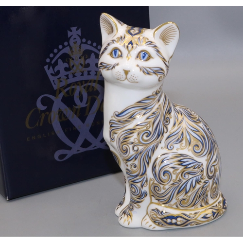 352 - Royal Crown Derby paperweight: Majestic Cat, ltd. ed. 159/3500, gold stopper, with box and certifica... 