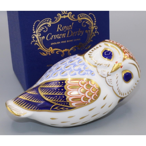 365 - Royal Crown Derby paperweight: Owl, gold stopper, with box