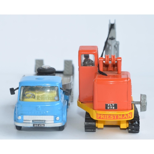 492 - Vintage Corgi Toys Gift Set No27, Machinery Carrier with Bedford Tractor Unit and Priestman 