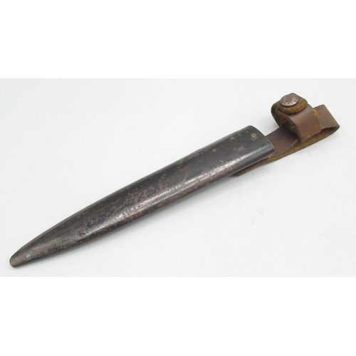 57 - WW1 boot/trench fighting knife with original wooden handle and original steel sheath, blade L14 cm