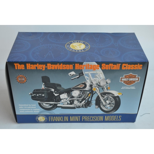 501 - Boxed Franklin Mint 1/10 scale diecast Harley Davidson Heritage Softail Classic model in near mint c... 