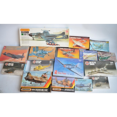 509 - Sixteen unbuilt/unstarted plastic model kits, various scales and types to include a 1/32 Matchbox Se... 