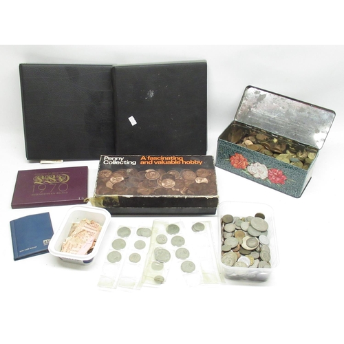 200 - Collection of mixed GB and world coinage incl. large copper penny collection (qty)