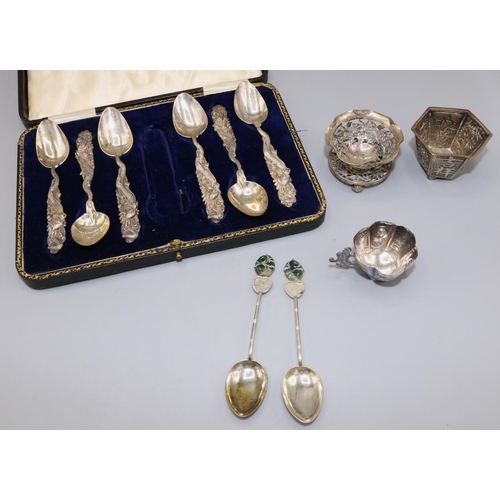 165 - Group of C20th Chinese white metal items: six teaspoons with dragon handles; two teaspoons with jade... 