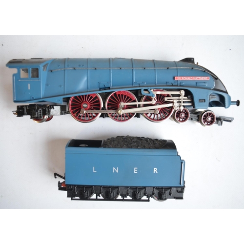 536 - Three OO gauge Class 4 electric train models to include Bachmann 31-954 60009 Sir Nigel Gresley in B... 