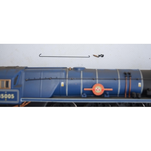 551 - Two boxed Hornby OO gauge electric train models to include R2171 Super Detail BR Canadian Pacific Me... 