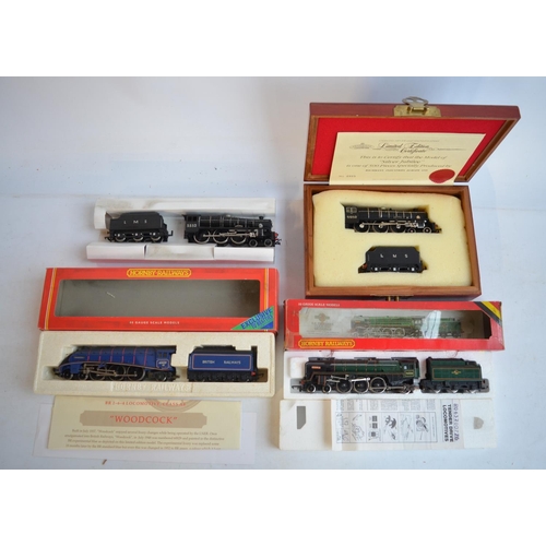 556 - 4x OO gauge electric train models, all damaged/in need of repair to include presentation boxed limit... 