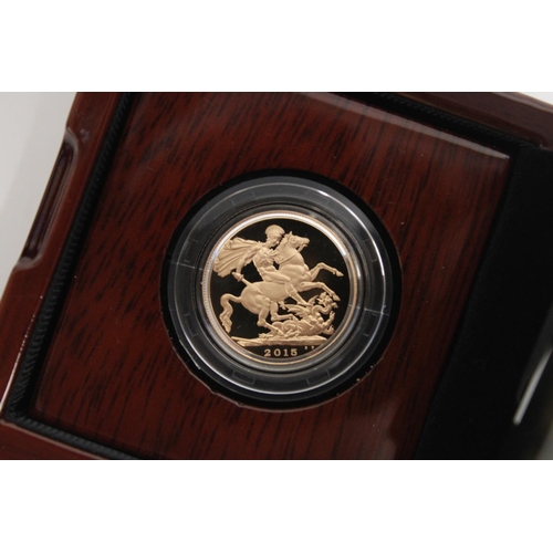 363 - Royal Mint ERII 2015 gold sovereign Fifth portrait - First Edition encapsulated with original box an... 