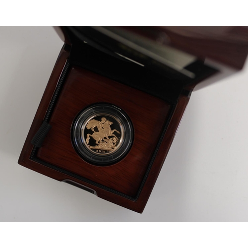 365 - Royal Mint ERII 2015 gold sovereign with original box and cert.