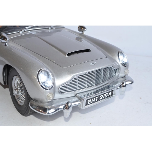 480 - Very well constructed 1/8th scale Aston Martin DB5 James Bond model by Eaglemoss as built from their... 