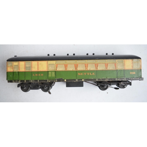 208A - Collection of OO gauge railway models, scenic accessories, Dublo 3 rail track, power controllers etc... 