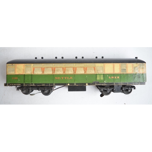 208A - Collection of OO gauge railway models, scenic accessories, Dublo 3 rail track, power controllers etc... 