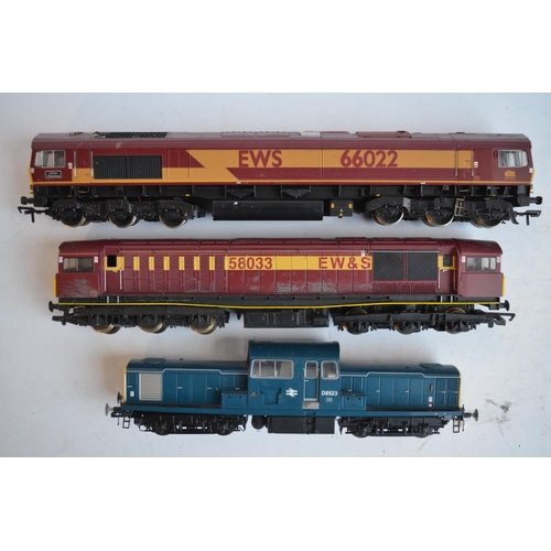 565 - Three OO gauge electric diesel train models to include Bachmann 32-725DS DCC Sound Class 66 66022 