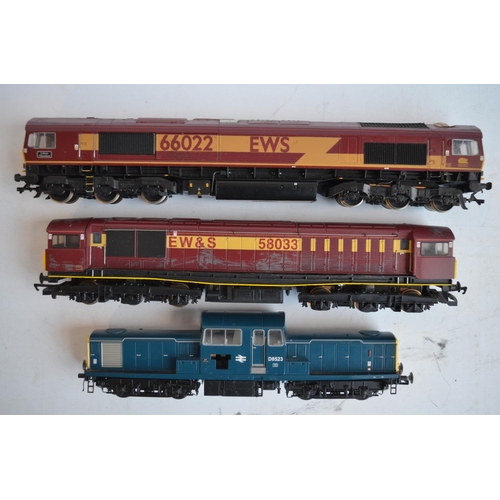 565 - Three OO gauge electric diesel train models to include Bachmann 32-725DS DCC Sound Class 66 66022 