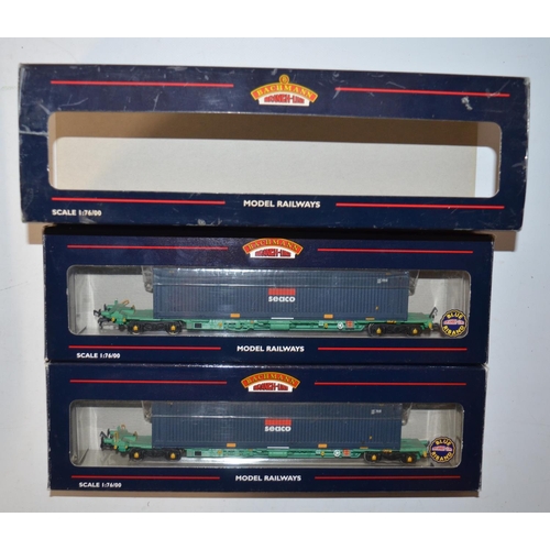 575 - Collection of 22 boxed OO gauge railway goods wagons to include Hornby and Bachmann (including 2 pie... 