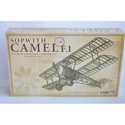 590 - Unbuilt and complete Hasegawa Museum Model MU01 1/16 scale Sopwith Camel F.1 British WW1 fighter.