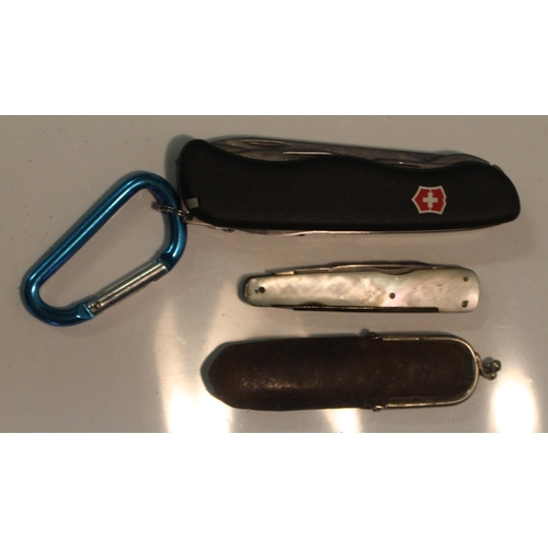 49 - Pair of modern and vintage utility knives. The Victorinox 'Forester', and a mother of pearl handled ... 