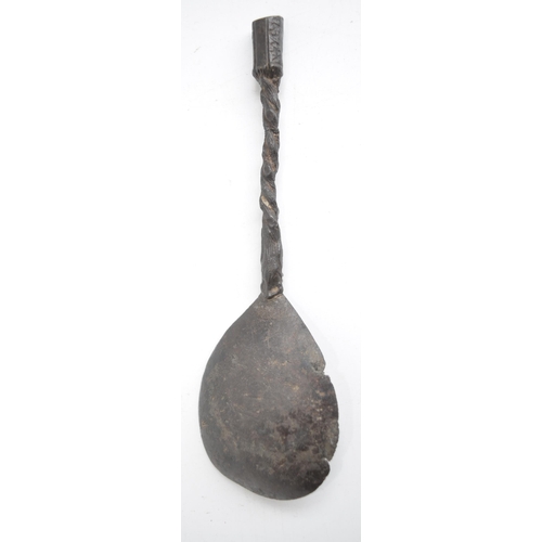 1170 - 16th century English pewter spoon, writhen zoomorphic stem with whistle end, L14cm, found on the ban... 