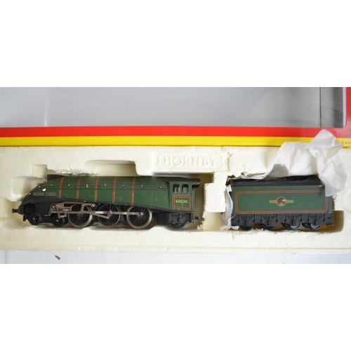 529 - Hornby OO gauge R837 Silver Jubilee electric train set with Class A4 Silver Link locomotive 