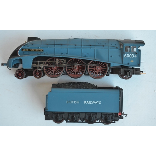 534 - Hornby OO gauge R2167 limited edition 