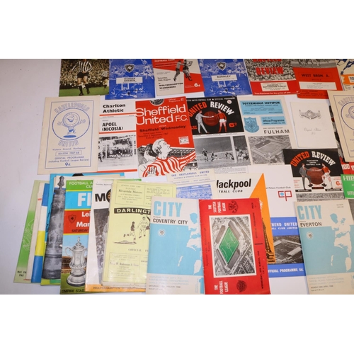 237 - Collection of football programmes, 1960s, various clubs, incl. Middlesborough, Leeds United, Liverpo... 