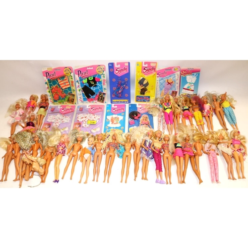 95 - Collection of approx. 25 1980s/1990s Sindy dolls, and nine carded outfits of the same era