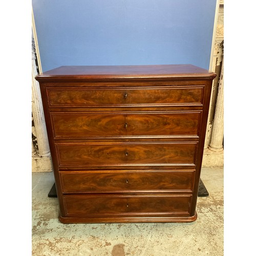 178 - C19th continental chest of five long curl veneer drawers on a skirted base, W92cm D48cm H95cm