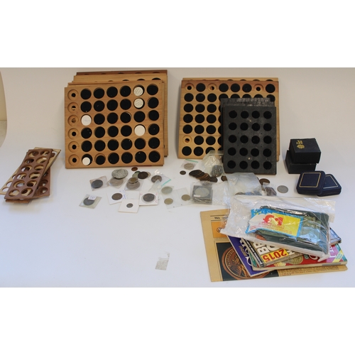 101 - Collection of misc. coinage including commemoratives together with wooden coin display trays, catalo... 