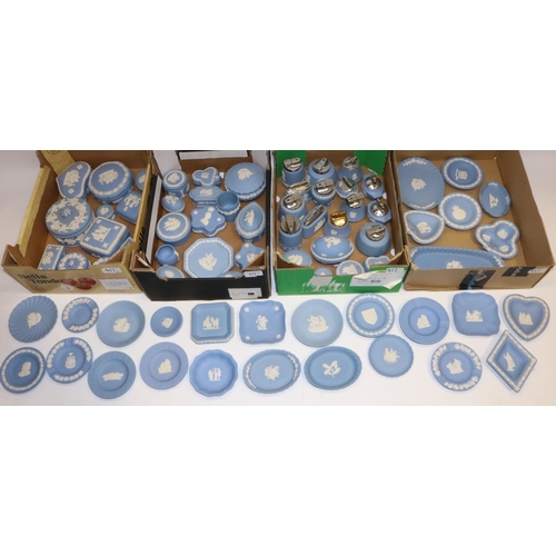 417 - Collection of Wedgwood blue jasperware, incl. trinket dishes, trinket pots, table lighters, etc. (qt... 