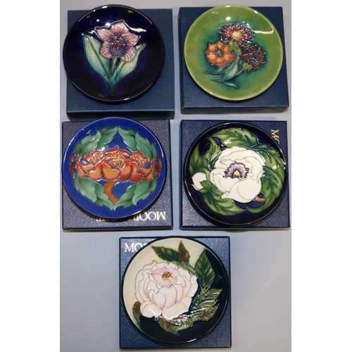 692 - Moorcroft Pottery: five trial pin dishes/coasters - pink rose design trial, dated '18; white rose de... 