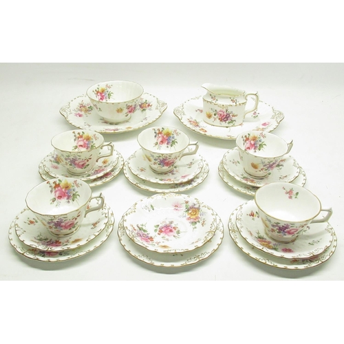 816 - Royal Crown Derby 'Posies' pattern part tea se rvice incl. tea cups, saucers, sandwich plates, milk ... 