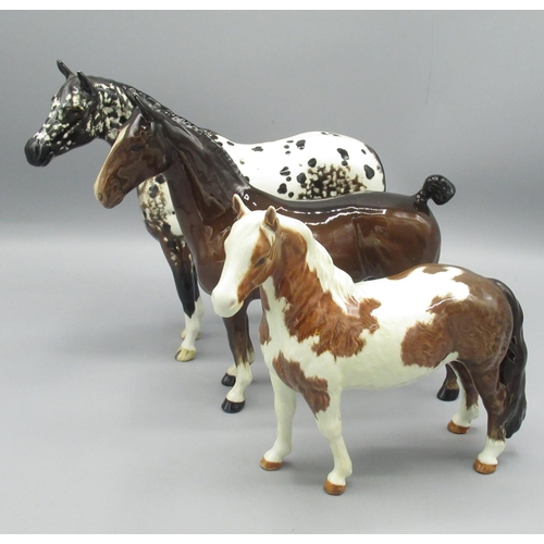 832 - Group of 3 Beswick Horses, tallest 20cm