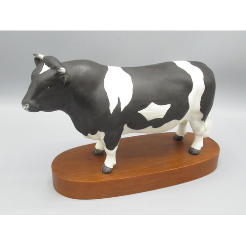 834 - Beswick Champion Coddington Hilt Bar on wood plinth, Whitehill Mandate & Dunsley Coyboy (3)