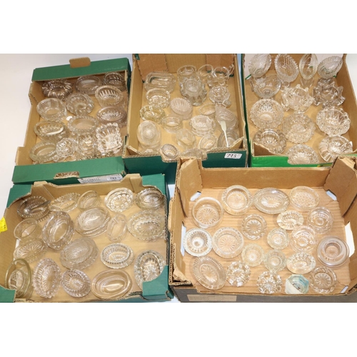 793 - Collection of C19th and later clear glass salts, to include cut and pressed examples (approx. 90)