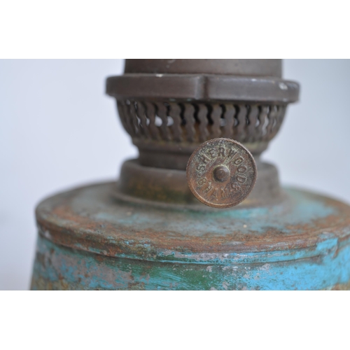 886 - Vintage outdoor paraffin fuelled railway number takers lamp. H63cm