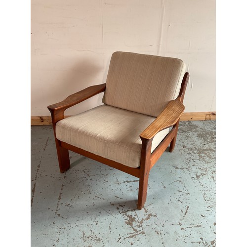 1256 - Mid-century teak framed arm chair, with shaped arms and plain supports, sprung seat with loose back ... 