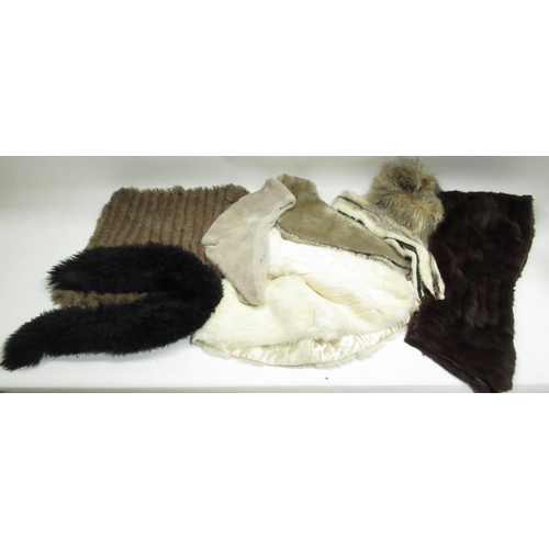 1355 - Mixed collection of Fur and Faux Fur stoles, hats, coats, etc.