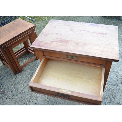 220 - Early C20th walnut 2 drawer sewing table, upper draw with fitted interior, with X shaped under stret... 