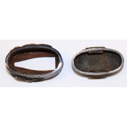 1192 - Japanese 18th century signed `KazuTomo Saku' Fuchi Kashira, Yanagawa school style to fit katana, wit... 