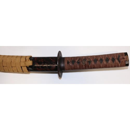 1190 - Japanese signed `Choshu-ju Kiyoshige' late Koto period (16th century) blaeded wakizashi, 42cm blade,... 