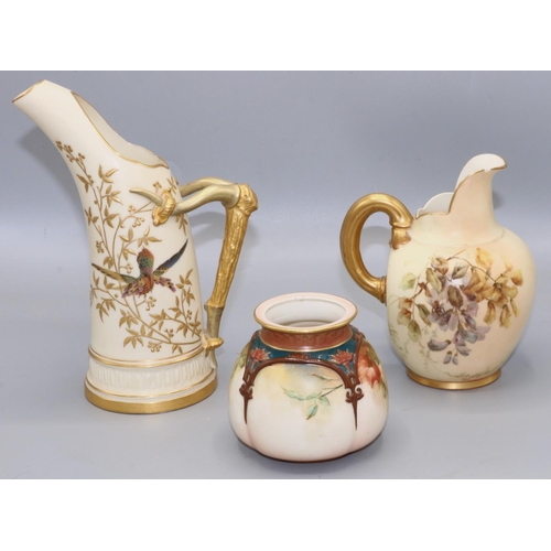 1115 - Royal Worcester blush ivory jug, decorated with flowers, shape 1116, H18.5cm Royal Worcester blush I... 