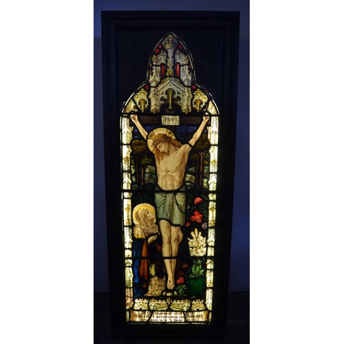 1121 - WW1 Commemorative leaded stained glass panel of the Crucifiction, illuminated in wooden frame, W71cm... 